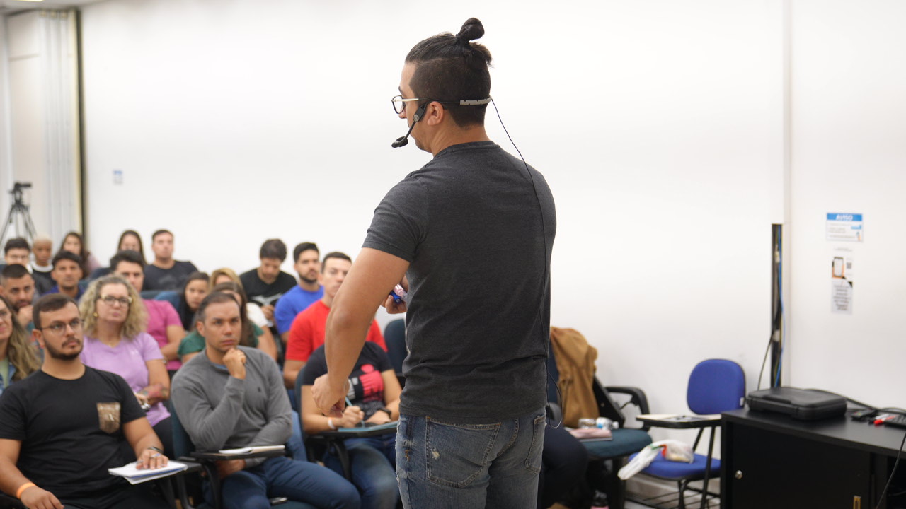 Turma da Mentoria Express em aula presencial